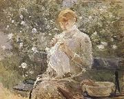 The Woman sewing at the courtyard Berthe Morisot
